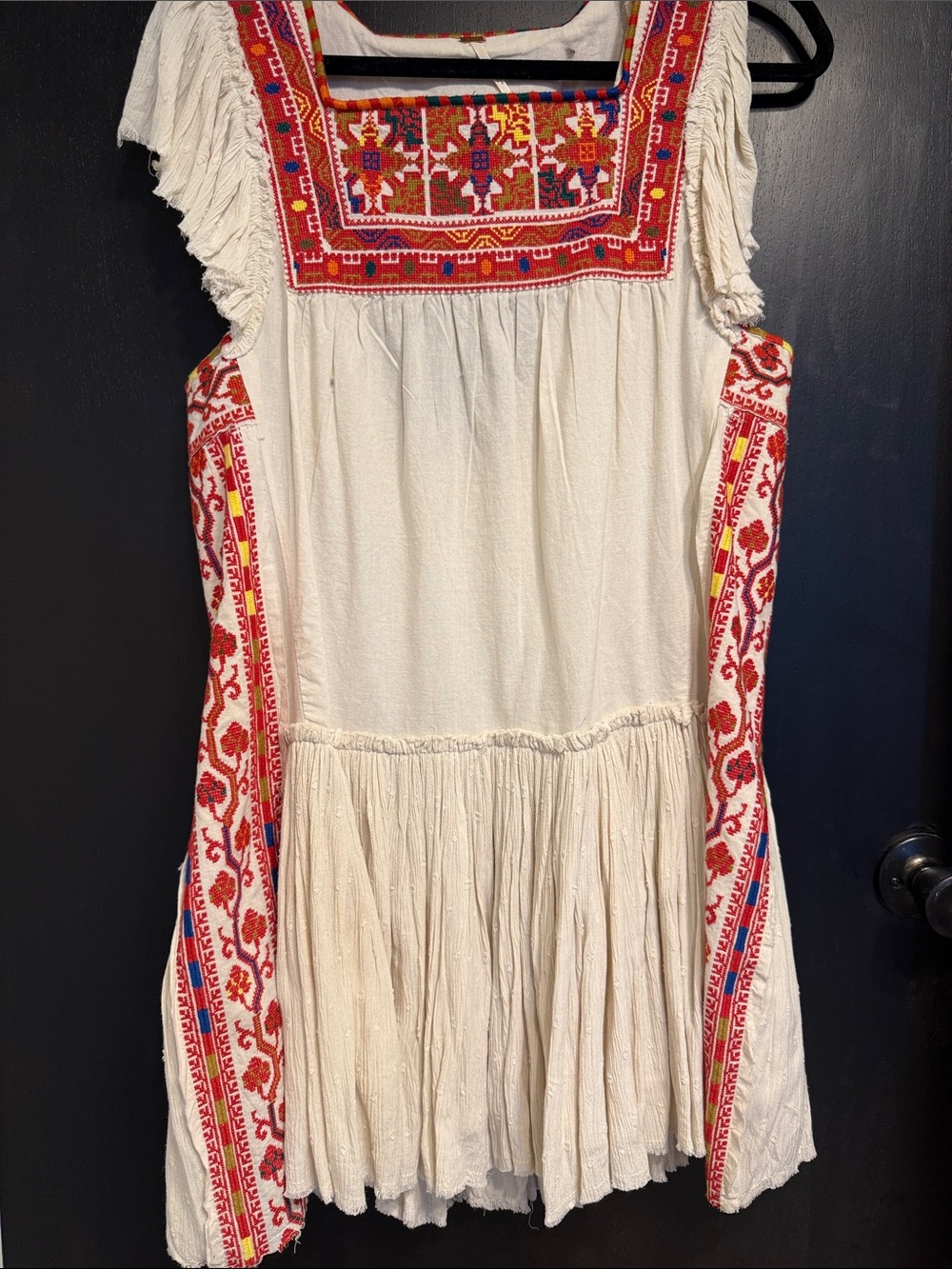 Free People BNWT Embroidered Ivory Peasant Top with Multicolor Trim - Picture 1 of 11
